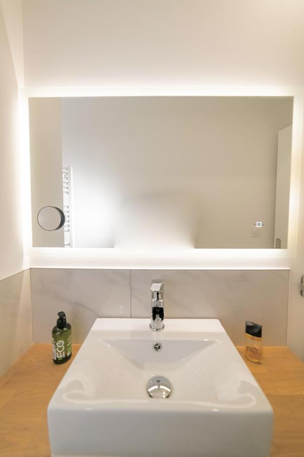 Le Graff - Locationtournus Apartment Luaran gambar